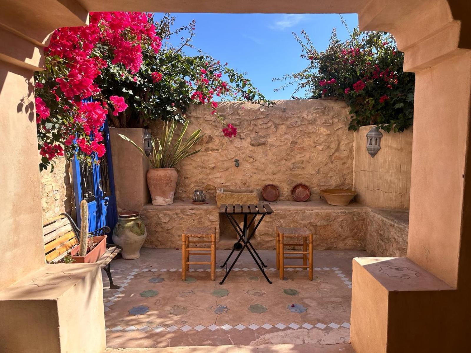 Casa Con Vistas Al Mar Y Patio De Buganvillas Агуас-де-Бусот Экстерьер фото